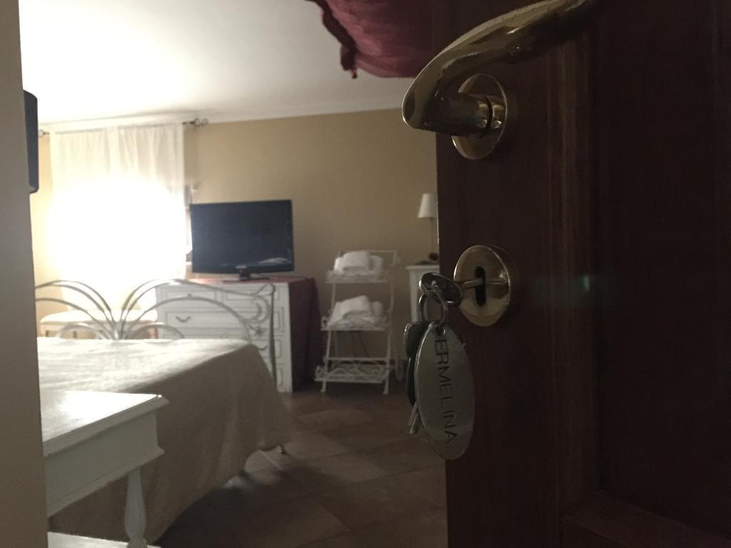 B&B La Dimora スルモナ エクステリア 写真
